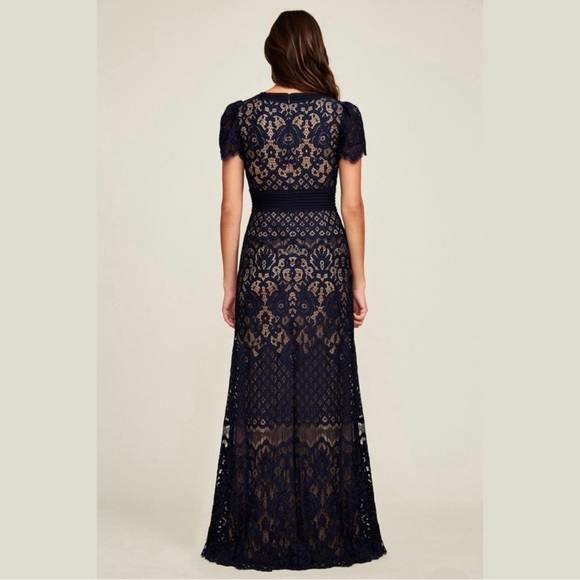 NWT Tadashi Jessamyn Lace Gown in Blue- Size 10.-SORRY NOT AVAILABLE - Picture 2 of 15
